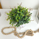 ARRANJO  BOLINHA NO VASO DE CERÂMICA BRANCO COM VERDINHOS 25AX26L/CM