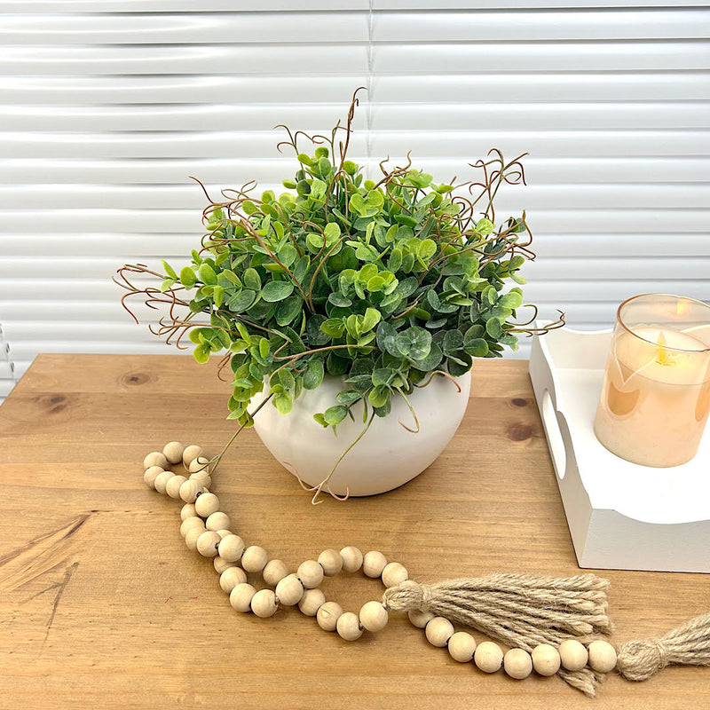 ARRANJO  BOLINHA NO VASO DE CERÂMICA BRANCO COM VERDINHOS 25AX26L/CM