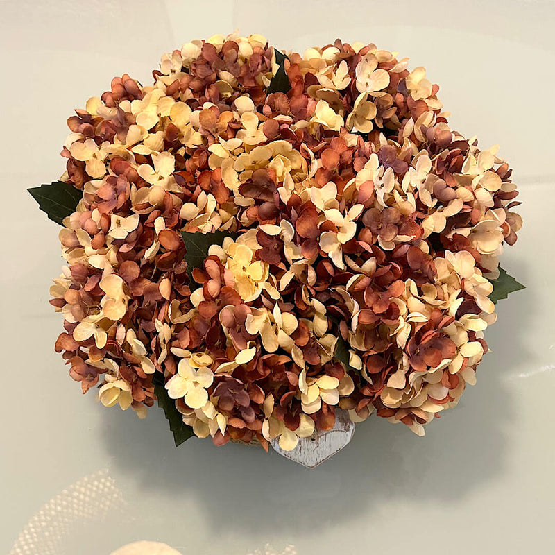 ARRANJO CÍNTIA DE HORTÊNSIAS ENVELHECIDAS E CORAÇÃO 20AX35L/CM