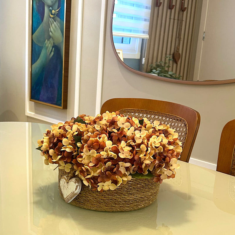 ARRANJO CÍNTIA DE HORTÊNSIAS ENVELHECIDAS E CORAÇÃO 20AX35L/CM