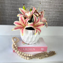 ARRANJO ELZA COM LÍRIOS ROSA SILICONADOS NO CACHEPO DE CERÂMICA 28AX25L/CM