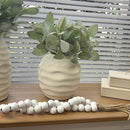 ARRANJO FORMATO ORGÂNICO COM FOLHAS VERDES CLARAS AVELUDADAS 32X28L/CM