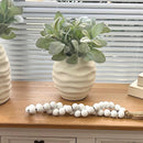 ARRANJO FORMATO ORGÂNICO COM FOLHAS VERDES CLARAS AVELUDADAS 32X28L/CM