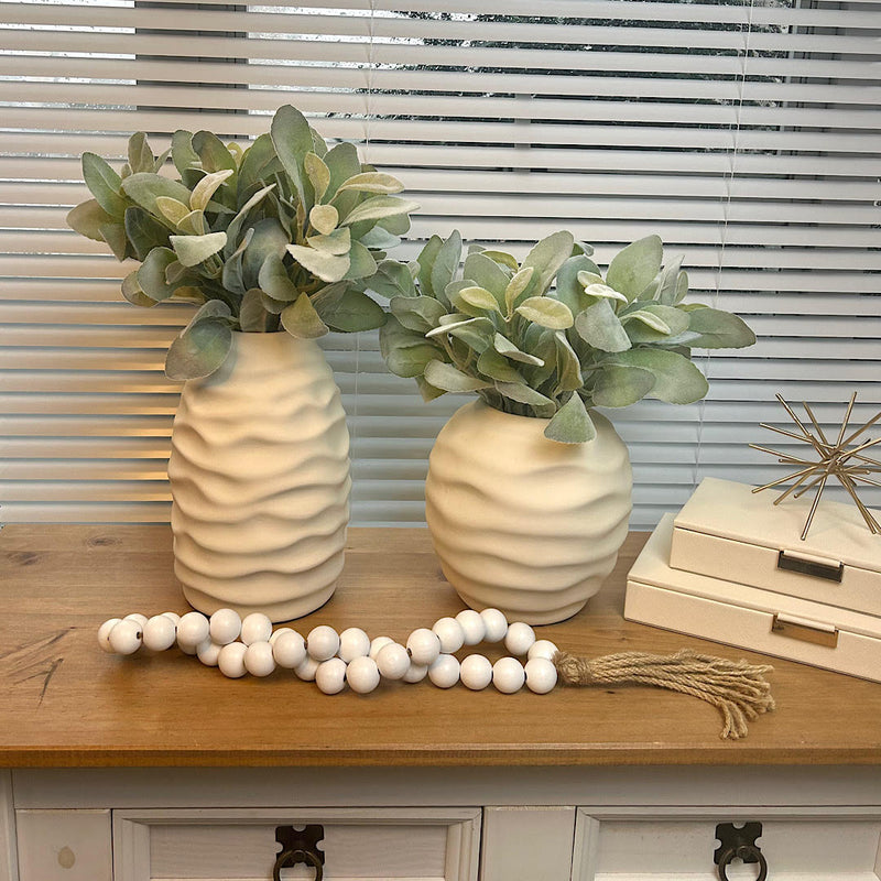 ARRANJO FORMATO ORGÂNICO COM FOLHAS VERDES CLARAS AVELUDADAS 32X28L/CM