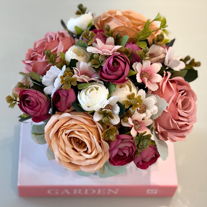 ARRANJO VALENTINA COM PEÔNIAS E CAMÉLIAS24AX25L/CM