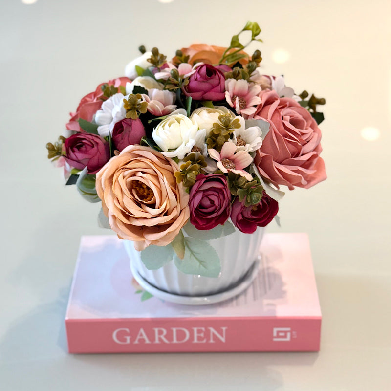 ARRANJO VALENTINA COM PEÔNIAS E CAMÉLIAS24AX25L/CM