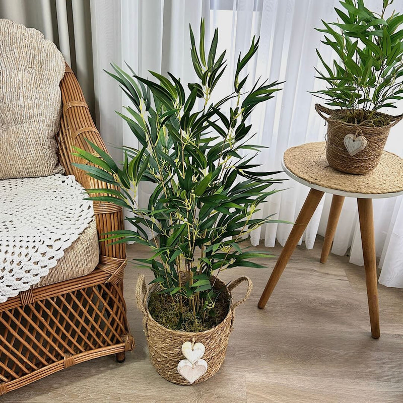 CESTO FER EM PALHA NATURAL COM ÁRVORE DE BAMBU E CORAÇÕES 1,10AX47L/CM