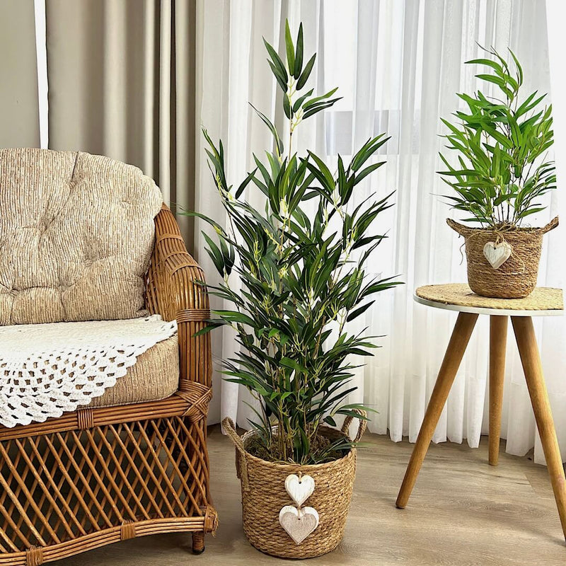 CESTO FER EM PALHA NATURAL COM ÁRVORE DE BAMBU E CORAÇÕES 1,10AX47L/CM