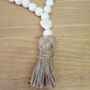 COLAR DECORATIVO DE MADEIRA COM CORAÇÃO 29CM